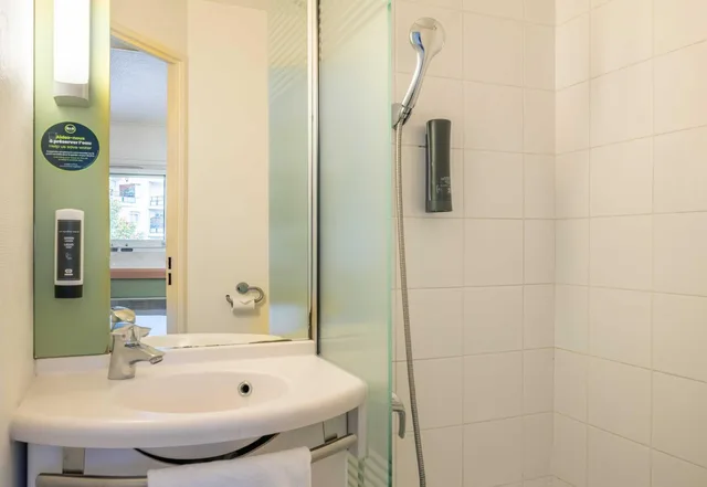 غرفة ثلاثية، B&B Hotel Annemasse Est 7/8