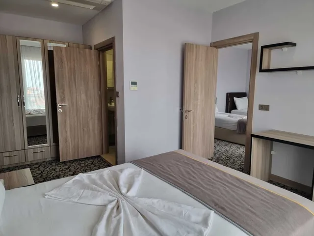 غرفة عائلية بسرير كوين وسريرين منفصلين، Ayvalik Elisa Otel 1/3