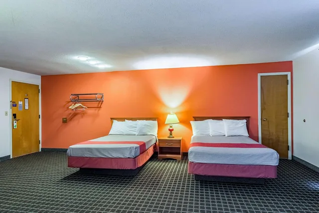 غرفة ديلوكس رباعية، Motel6 Grand Rapids, MI - Northeast 2/10