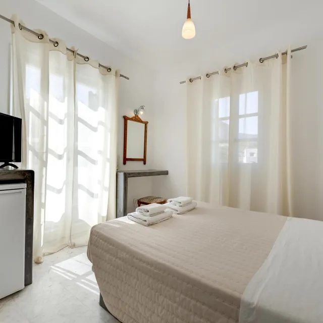 غرفة بسرير مزدوج، Alia Hotel 4/10