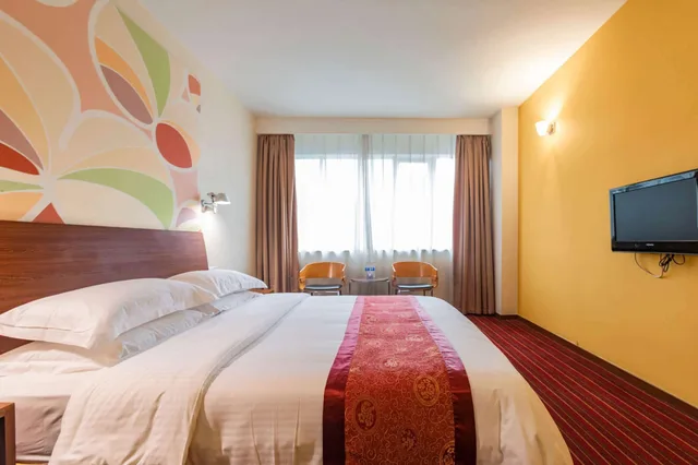 جناح استوديو بسرير كينج للمدخنين، Days Inn by Wyndham Guangzhou 1/6