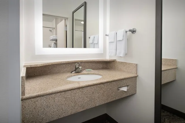 جناح بسريرين كوين مع سرير سحّاب إضافي لذوي الإعاقة، Springhill Suites By Marriott Portland Vancouver 3/8