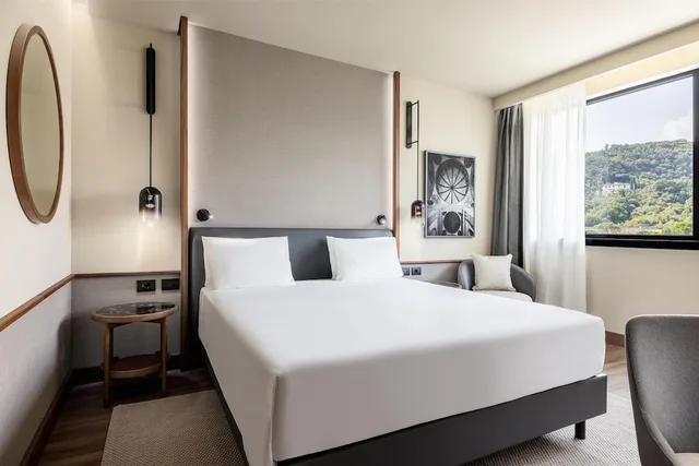 غرفة بريميوم بسريرين منفصلين، Radisson Blu Hotel Florence 2/5