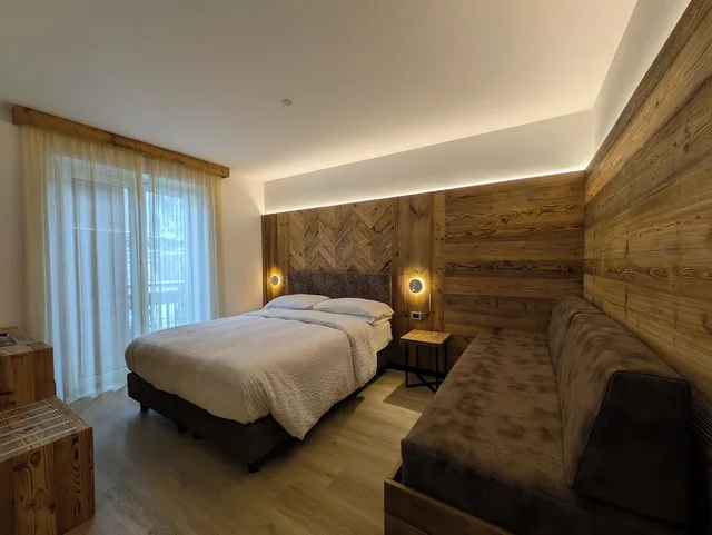 غرفة كومفورت ثلاثية بسرير مزدوج وسرير فردي، Hotel Ariston 2/10