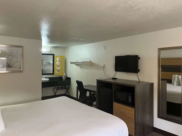غرفة ديلوكس بسرير كوين لذوي الإعاقة، Motel6 Cross Lanes, WV–Goff Mountain Rd 4/9