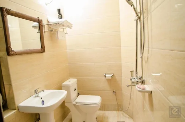 Deluxe, Double Bed, Georgina Gardens Hotel 4/5