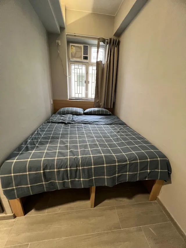 3 Bedrooms, Apartment, 1 Double and 3 Queen Beds, with View، Check Inn Hk - Hostel 3/4