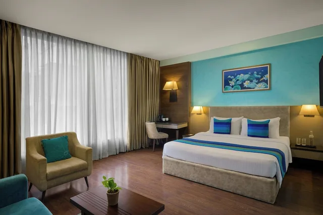 غرفة كلاسيكية بسرير كينج بإطلالة على المدينة، The Fern An Ecotel Hotel Vadodara 1/2