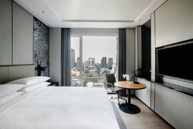 جناح مع دخول صالة النادي، Marriott Bangkok Hotel the Surawongse 1/8