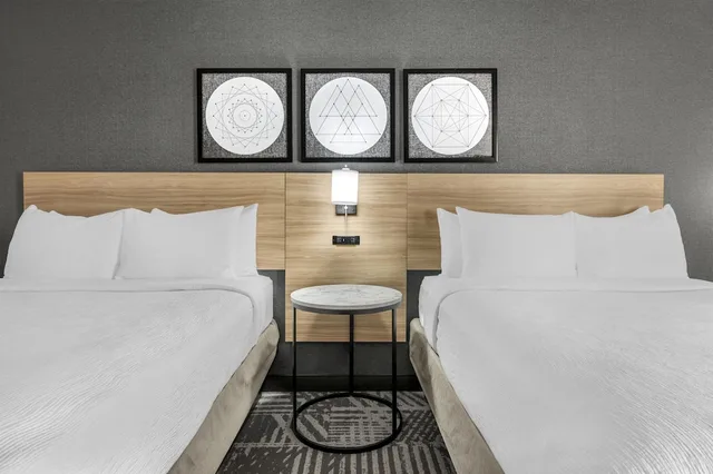 غرفة قياسية بسريرين كوين، Best Western Plus Indianapolis NW Hotel 5/10