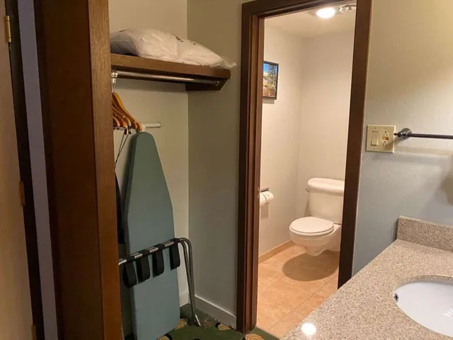 جناح بفراش فوتون وسرير كينج، Best Western Sheridan Center 2/3