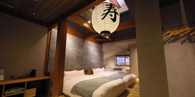 غرفة عائلية بأربعة أسرّة وفرشتي فوتون، Hakuba Ryujin Onsen RYOKAN SUI 1/3