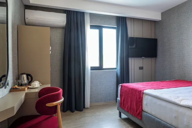Standard, King Bed, French Bed, Pool Side, Accessible، Ramada by Wyndham Dalaman 2/4