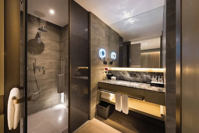 غرفة بريميير بسرير كينج، NOVOTEL SHANGHAI CLOVER 4/7