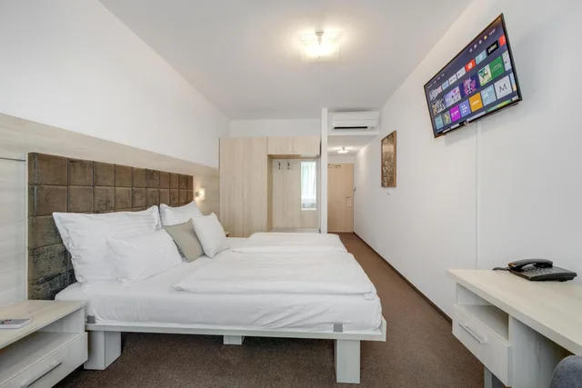 Standard, Double Bed, Antares Hotel 5/10