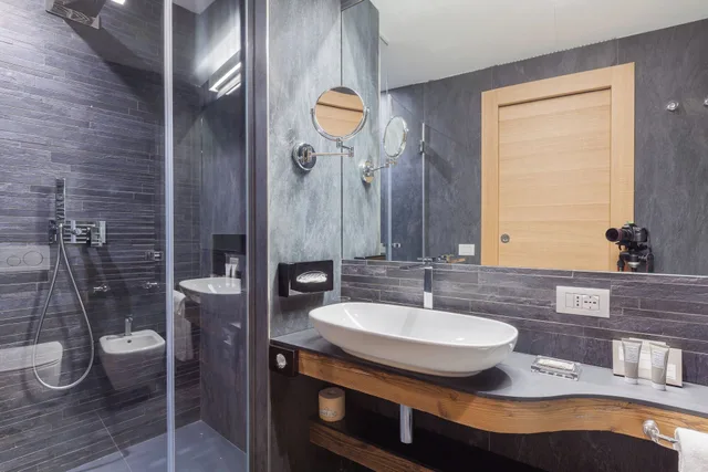 2 Bedrooms, Master, Executive, Suite, Twin Beds, Queen Bed, Sofa، Hotel Excelsior Planet 8/10