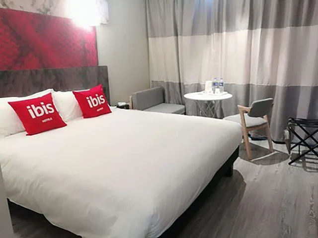 Ibis Xuzhou East Huaihai Road Hotel، Yunlong 15/41