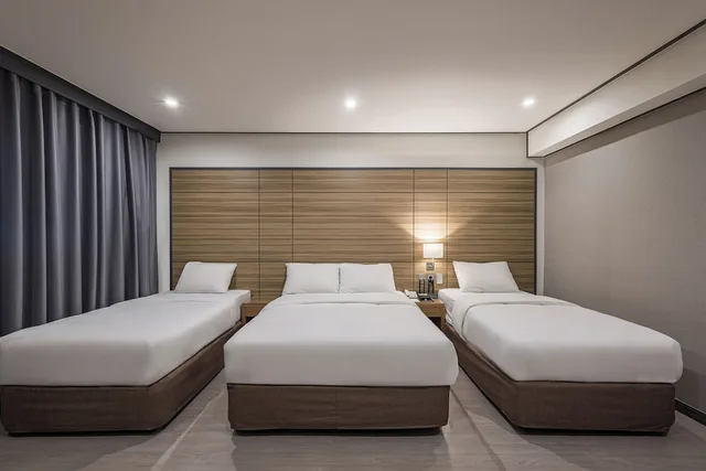 غرفة عائلية بسرير مزدوج وسريرين منفصلين، Insadong Crown Hotel 8/10