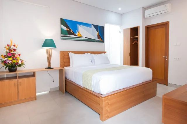 5 Bedrooms, Villa, 5 Double Beds, Apple Villa & Suite Seminyak 3/9