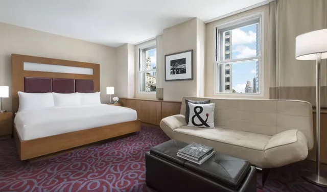 جناح جونيور بسرير كينج، Hotel 57 1/1