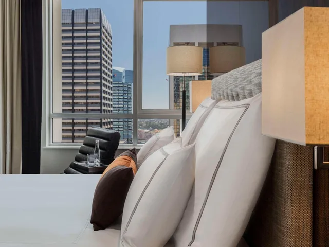Skyline, Signature, Balcony, High Floor، Swissotel Sydney 5/8