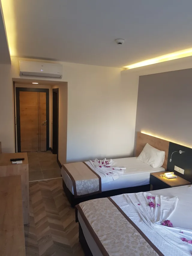 غرفة قياسية بسرير مزدوج، Park Side Hotel 1/3
