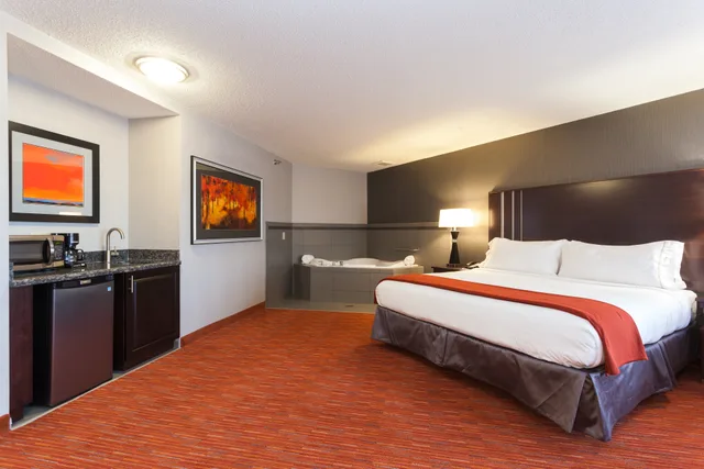 Suite, Double Bed, Accessible, Holiday Inn Express Hotel And Suites Rapid City 1/2
