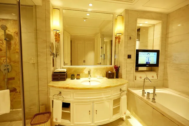 غرفة سوبيريور تنفيذية بسرير كينج، Guangzhou Estandon Hotel 2/2