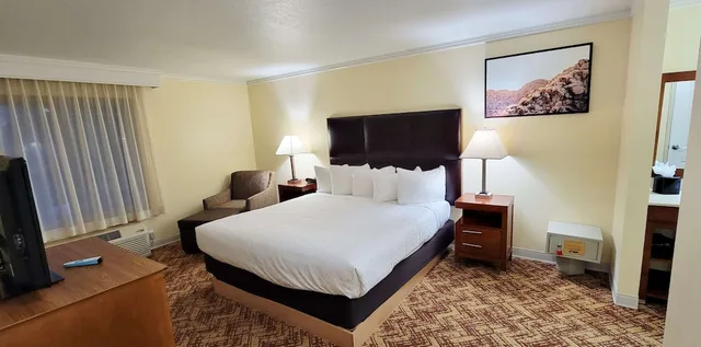 غرفة قياسية بسرير كوين لذوي الإعاقة، Best Western Plus Northwoods Inn 2/10