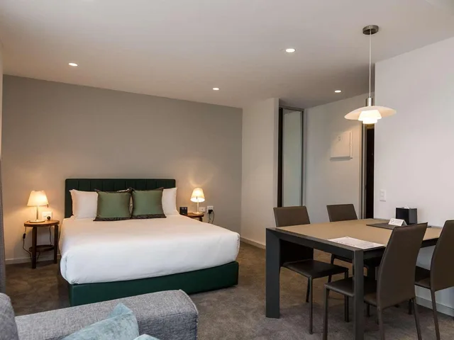 2 Bedrooms, Study, Suite, Balcony, The Branksome Hotel & Residences 2/2