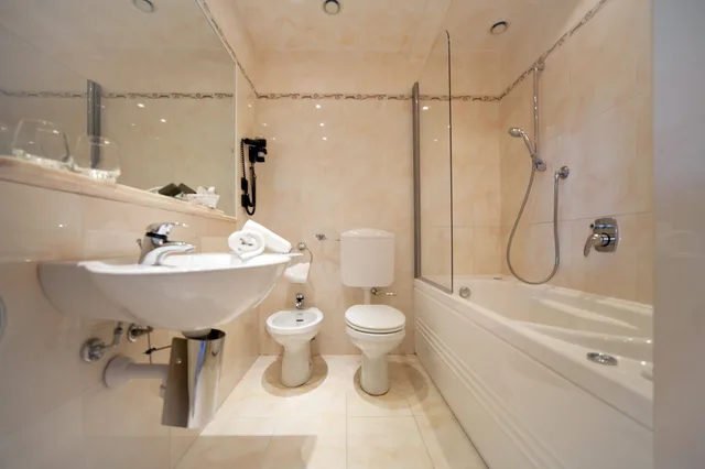 غرفة سوبيريور بسريرين منفصلين بإطلالة على الحديقة بشرفة، Nyala Suite Hotel 6/6
