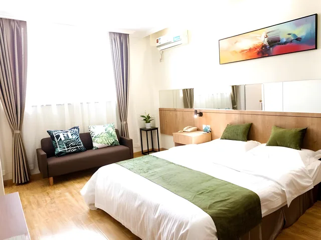 Senior, Suite، GreenTree Inn Zhenjiang Yangzhong North Gangdong Road Food Street Express Hotel 1/1