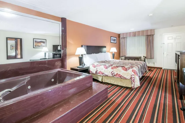 جناح بسرير كينج، Days Inn & Suites by Wyndham Winnie 1/1