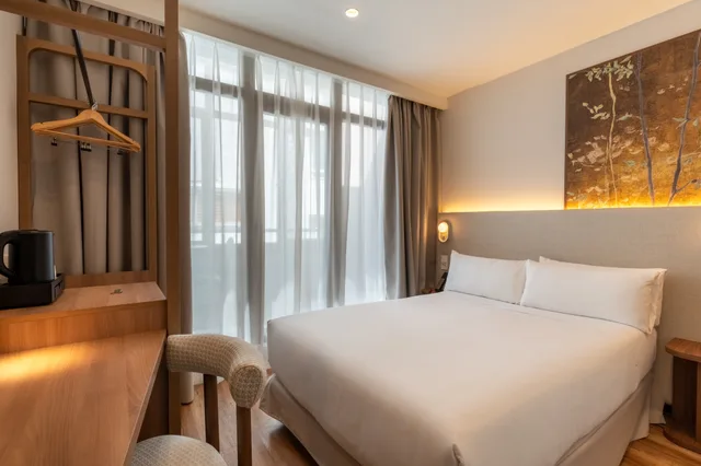 غرفة مفردة بسرير مزدوج، Petit Palace Cliper Gran Via 8/10