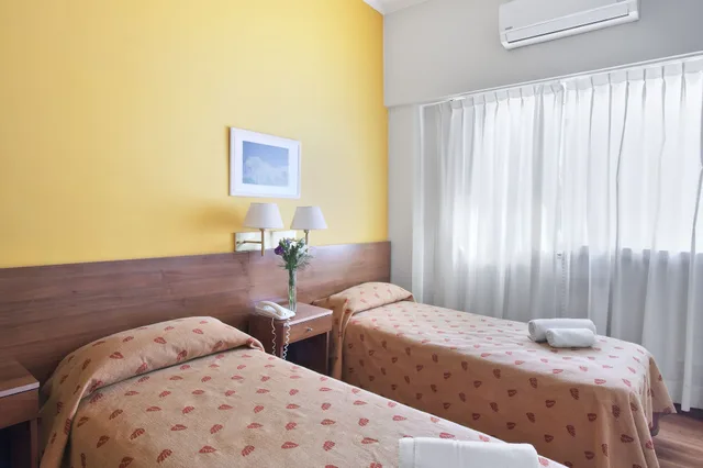 غرفة قياسية بسرير مزدوج أو سريرين منفصلين، Milan Hotel 3/7