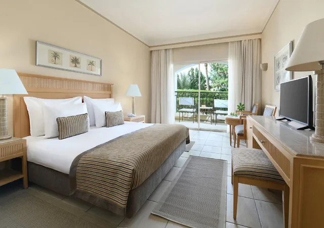 غرفة سوبيريور بإطلالة على المسبح، JAZ Makadi Star & Spa - Adults Only 1/1