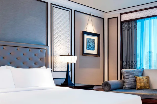غرفة بسرير كينج بحوض استحمام، THE ATHENEE HOTEL, A LUXURY COLLECTION HOTEL BANGKOK 4/5