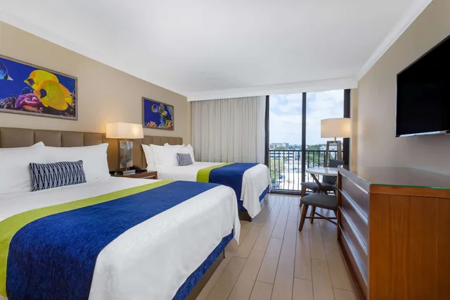 Wellness, 2 Queen Beds, City View، Wyndham Deerfield Beach Resort 1/5