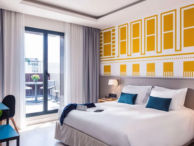 غرفة بسرير مزدوج بشرفة، Motel One Madrid Plaza de Espana (ex. Mercure Madrid) 1/1