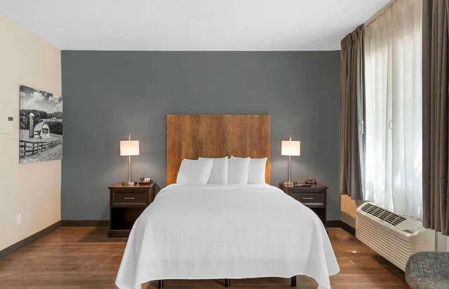 استوديو ديلوكس بسرير كوين مع أريكة، Extended Stay America Premier Suites - Fort Lauderdale - Cypress Creek - Park North 1/4