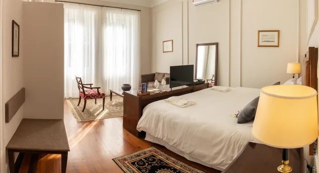 جناح، Hotel Solar do Império 4/10
