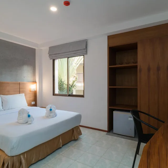 غرفة سوبيريور بسرير كينج، Destinaation Patong Boutique By The Sea 3/6