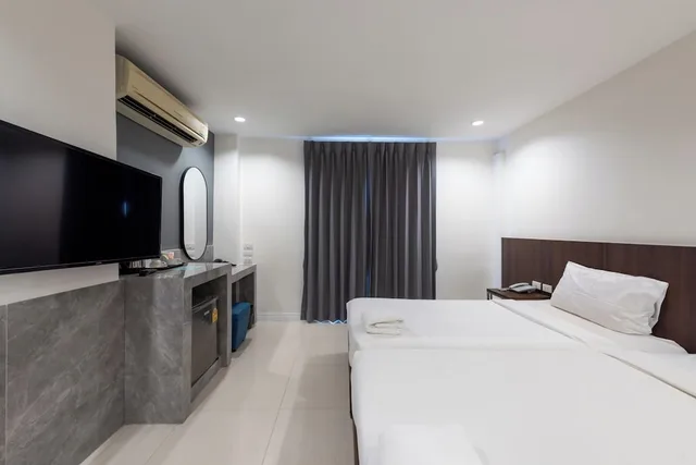 غرفة بريميوم سوبيريور بسريرين منفصلين، Grand Alpine Hotel 1/9