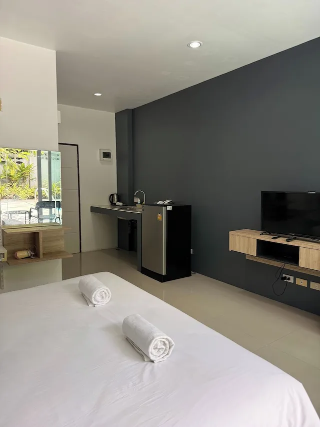Grand, Deluxe, Double Bed, Pool Access، Big Buddha Hill Side 8/10