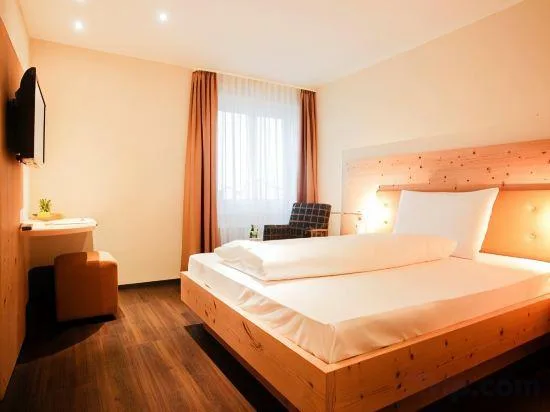غرفة بسرير مزدوج، Boutique Hotel Waldegg Horw 1/1