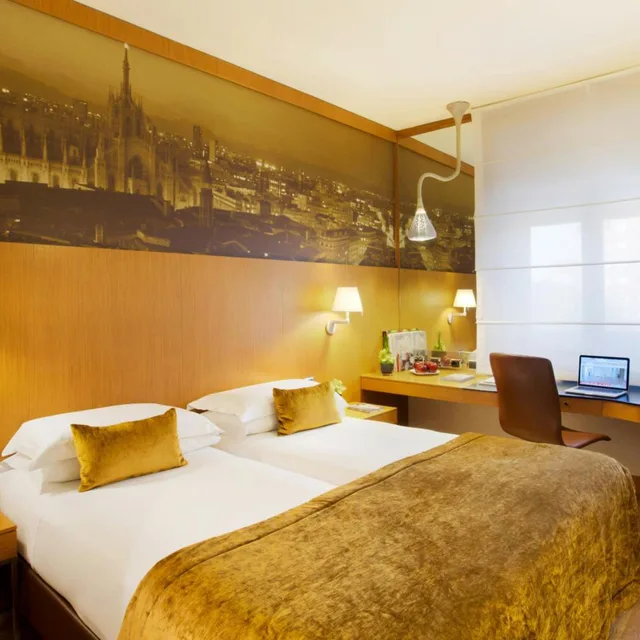 غرفة سوبيريور بسرير كينج، Starhotels Tourist 1/7