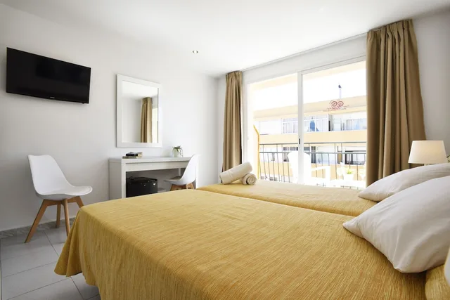 غرفة بريميوم بسرير مزدوج أو سريرين منفصلين بغرفة نوم واحدة، Gabarda Hotel 9/10