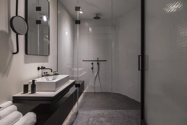 جناح جونيور بسرير كينج، Perianth Hotel 7/7