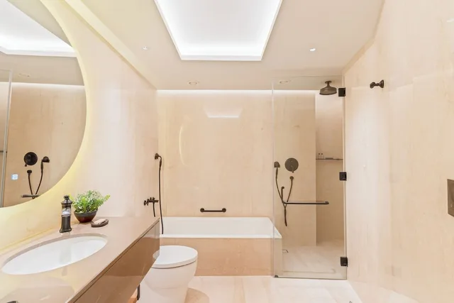 جناح جونيور بسرير كينج، Hotel Yak & Yeti 3/8