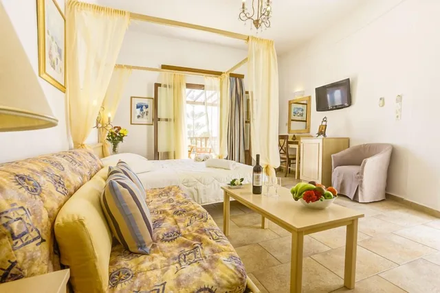 Honeymoon, Suite, Twin Beds, Mathios Village 10/10